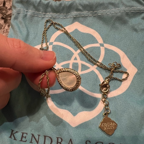 Kendra Scott Teardrop Mother of Pearl Necklace - Picture 3 of 3